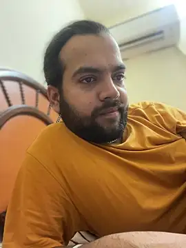 Arsh Loves Luv online show from 12-31-24, 10:04