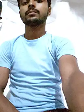 Snapshot of Suraj223kumar chatting on 07-21-26, 06:27 Suraj223kumar online show from 07-21-26, 06:27