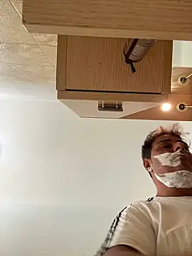 SecretlyDD online show from 10-01-25, 07:36