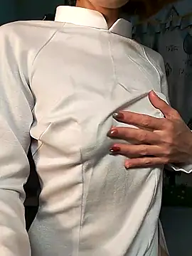 Snapshot of Lucy_limon chatting on 03-04-25, 01:12 Lucy limon online show from 03-04-25, 01:12