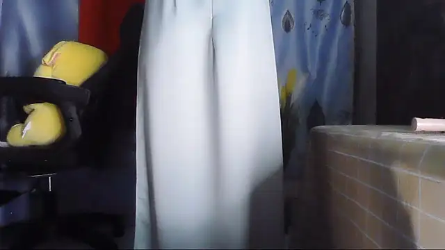 Snapshot of Lucy_limon chatting on 09-11-25, 10:54 Lucy limon online show from 09-11-25, 10:54