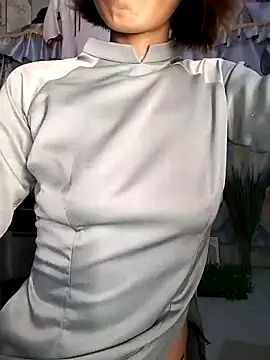 Snapshot of Lucy_limon chatting on 09-19-25, 02:57 Lucy limon online show from 09-19-25, 02:57