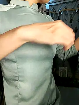 Snapshot of Lucy_limon chatting on 10-03-25, 08:33 Lucy limon online show from 10-03-25, 08:33