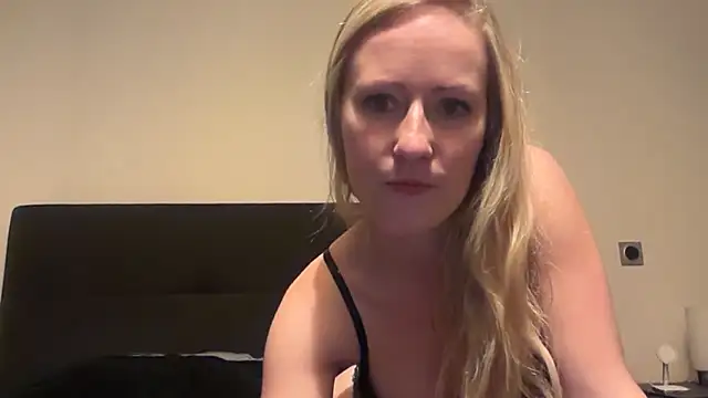 Emmy frenchie online show from 01-13-25, 08:15