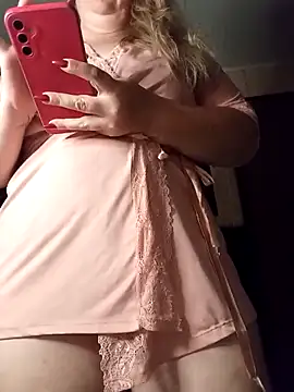 pAuLa - online show from 09-29-25, 01:55