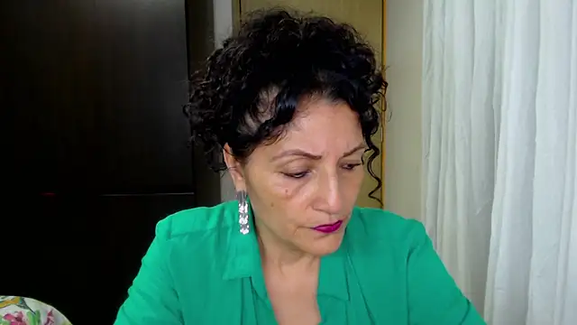 arianna ros3 online show from 05-01-26, 01:21