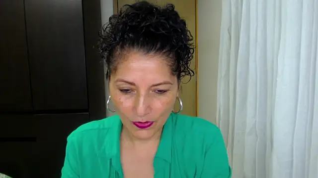 arianna ros3 online show from 05-05-26, 03:25