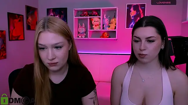 Snapshot of playful_sophie chatting on 03-01-26, 08:22 playful sophie online show from 03-01-26, 08:22