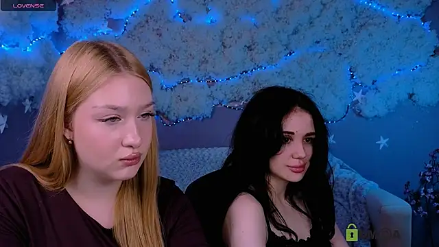 Snapshot of playful_sophie chatting on 03-09-26, 08:35 playful sophie online show from 03-09-26, 08:35