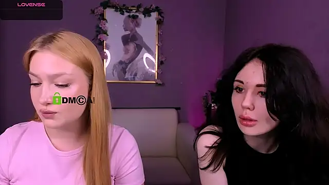 Snapshot of playful_sophie chatting on 03-15-26, 08:37 playful sophie online show from 03-15-26, 08:37