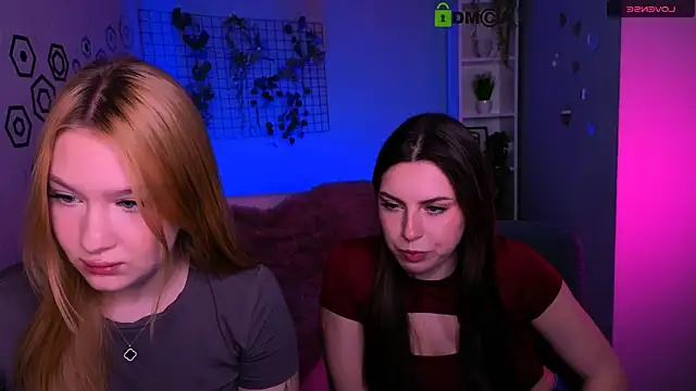 Snapshot of playful_sophie chatting on 03-24-26, 08:14 playful sophie online show from 03-24-26, 08:14