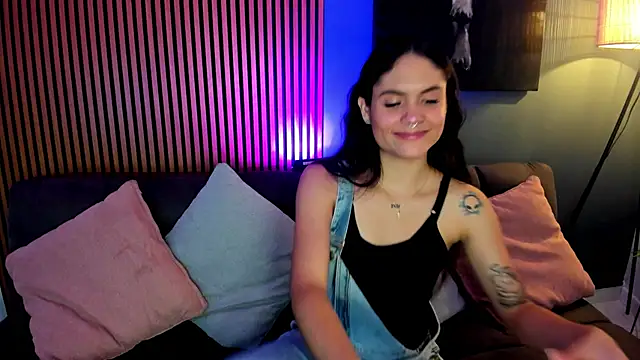 Gaby Ferrer online show from 10-28-25, 02:31