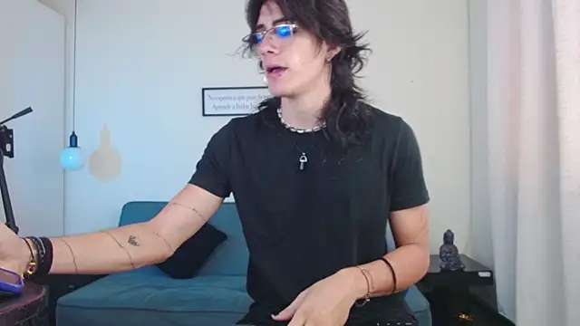 Snapshot of andreey50 chatting on 02-11-25, 01:09 andreey50 online show from 02-11-25, 01:09