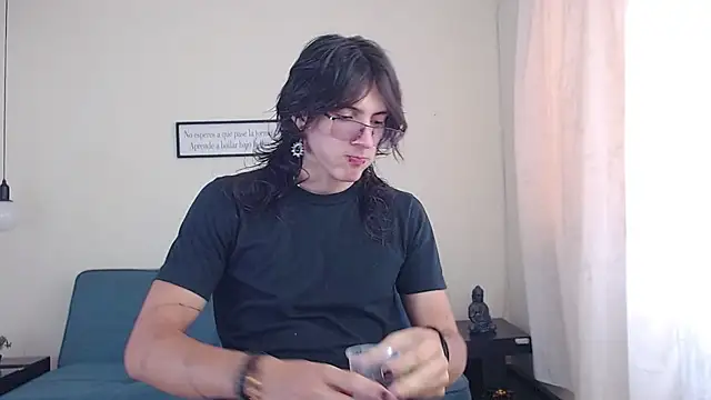 Snapshot of andreey50 chatting on 02-19-25, 07:59 andreey50 online show from 02-19-25, 07:59