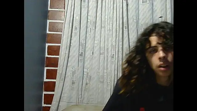 Snapshot of HotCakesuwu chatting on 01-15-25, 04:04 HotCakesuwu online show from 01-15-25, 04:04