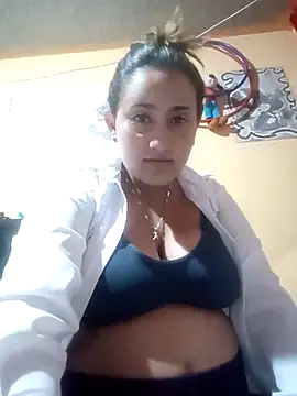 Snapshot of hanna_sky1 chatting on 01-26-25, 11:08 hanna sky1 online show from 01-26-25, 11:08