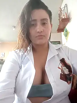 Snapshot of hanna_sky1 chatting on 03-17-25, 07:04 hanna sky1 online show from 03-17-25, 07:04