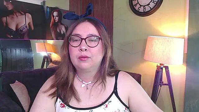 chloe prg online show from 09-18-25, 05:53