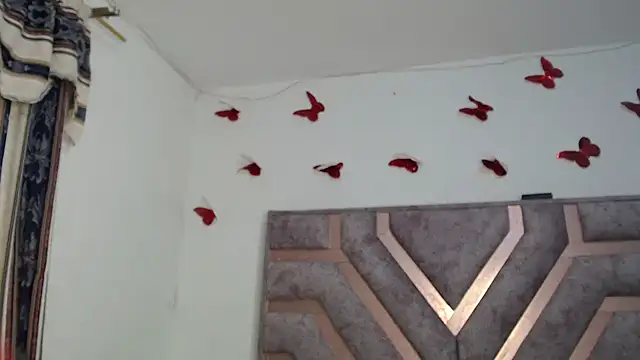 Snapshot of Anny_Fox- chatting on 10-03-25, 03:14 Anny Fox- online show from 10-03-25, 03:14