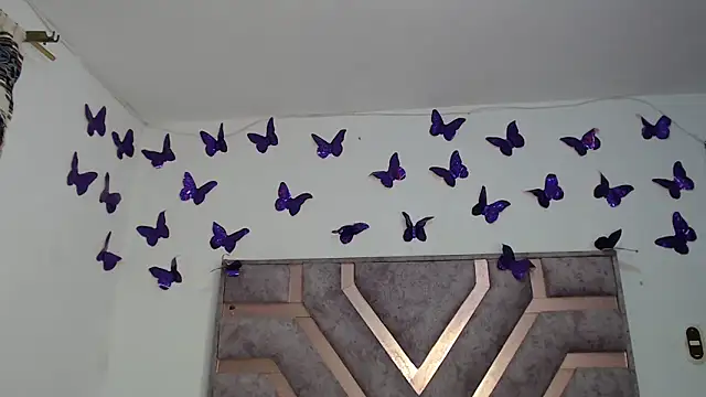 Anny Fox- online show from 12-23-25, 04:10