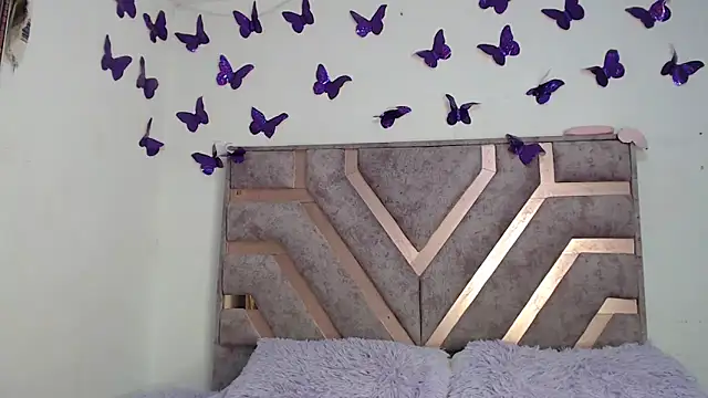 Anny Fox- online show from 02-21-26, 04:02