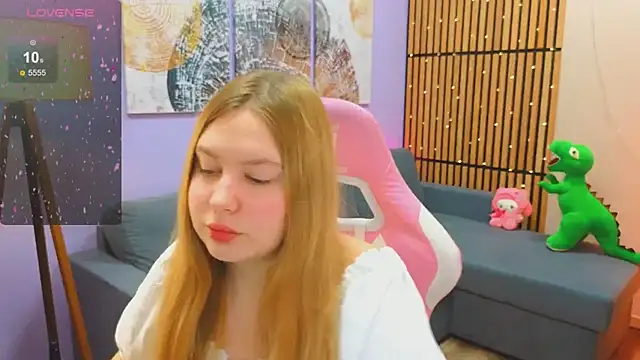 Ellie Wellie online show from 02-13-25, 02:09