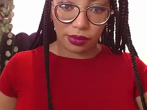 Snapshot of AmyBriiggs chatting on 11-03-25, 03:08 AmyBriiggs online show from 11-03-25, 03:08