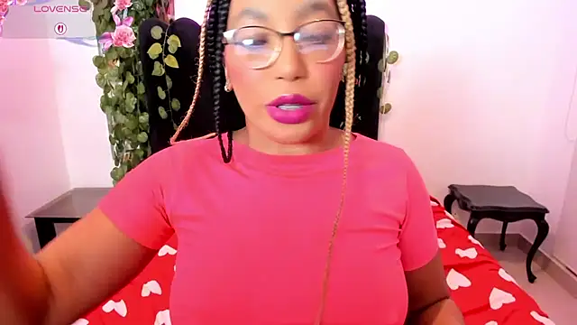 Snapshot of AmyBriiggs chatting on 03-22-26, 07:12 AmyBriiggs online show from 03-22-26, 07:12