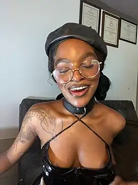 Zizi-campbel online show from 03-09-25, 04:11