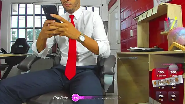 Hideintheoffice online show from 12-19-24, 11:29