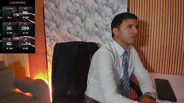 Hideintheoffice online show from 10-12-25, 11:37