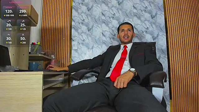 Hideintheoffice online show from 05-05-26, 03:58