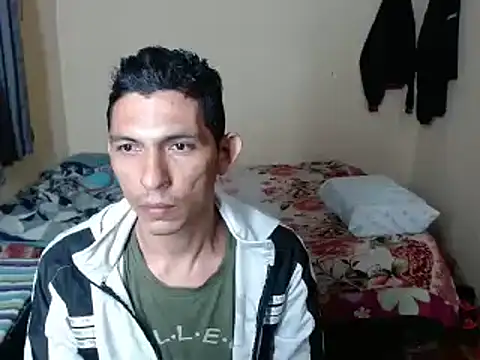 Snapshot of chayanne_odisea chatting on 02-21-25, 02:06 chayanne odisea online show from 02-21-25, 02:06