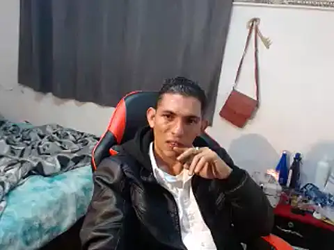 Snapshot of chayanne_odisea chatting on 10-17-25, 02:37 chayanne odisea online show from 10-17-25, 02:37