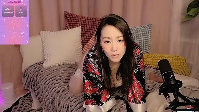 Snapshot of baobaomiqi_linger chatting on 02-09-25, 05:08 baobaomiqi linger online show from 02-09-25, 05:08