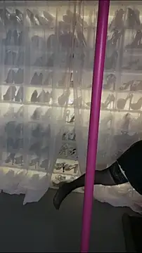 Snapshot of baobaomiqi_linger chatting on 09-11-25, 05:13 baobaomiqi linger online show from 09-11-25, 05:13