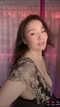 Snapshot of baobaomiqi_linger chatting on 09-15-25, 05:02 baobaomiqi linger online show from 09-15-25, 05:02