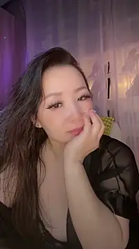 Snapshot of baobaomiqi_linger chatting on 10-23-25, 04:17 baobaomiqi linger online show from 10-23-25, 04:17