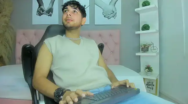 Samir bear online show from 02-05-25, 01:00