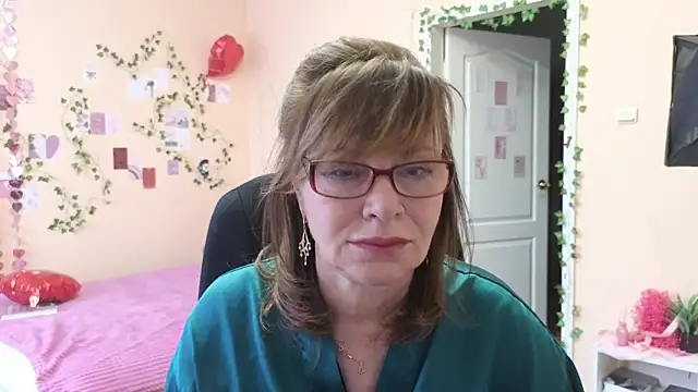Snapshot of Miss_Moren chatting on 03-26-26, 06:19 Miss Moren online show from 03-26-26, 06:19