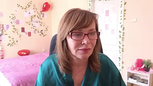 Snapshot of Miss_Moren chatting on 03-27-26, 07:47 Miss Moren online show from 03-27-26, 07:47