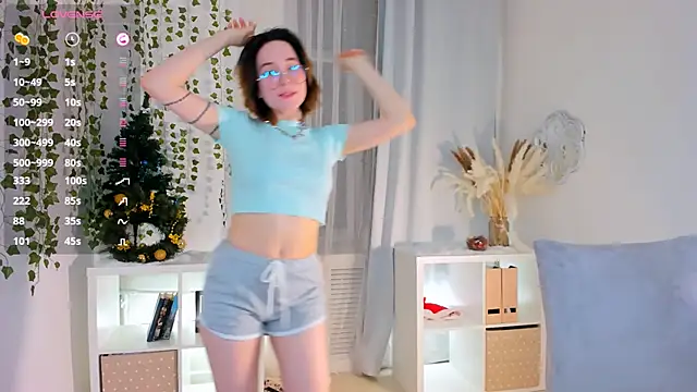 lilithlunna online show from 01-05-25, 04:36