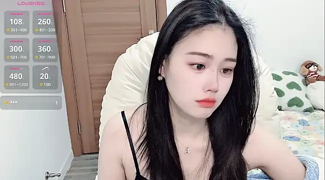 LILI-Baobei online show from 03-04-25, 03:11