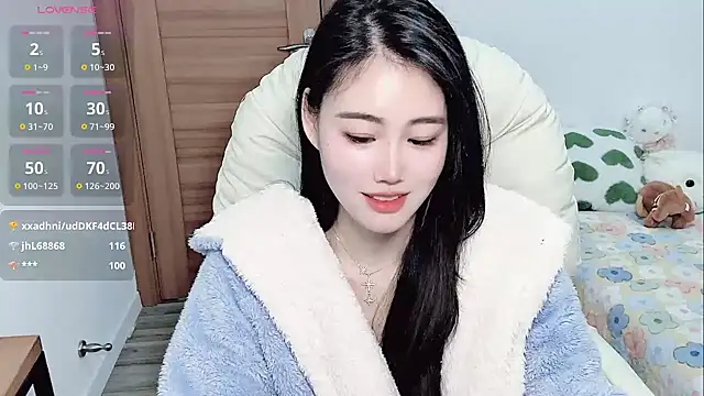 LILI-Baobei online show from 03-18-25, 05:41