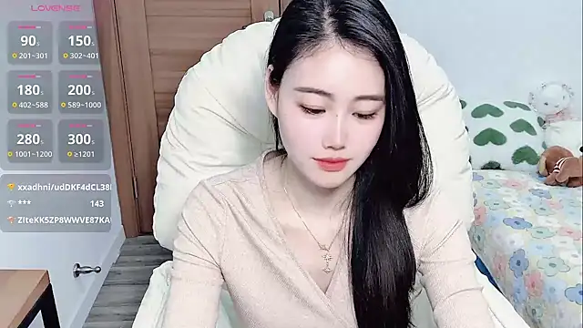 LILI-Baobei online show from 03-19-25, 05:52