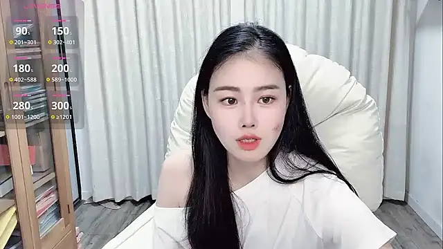 LILI-Baobei online show from 09-20-25, 06:14