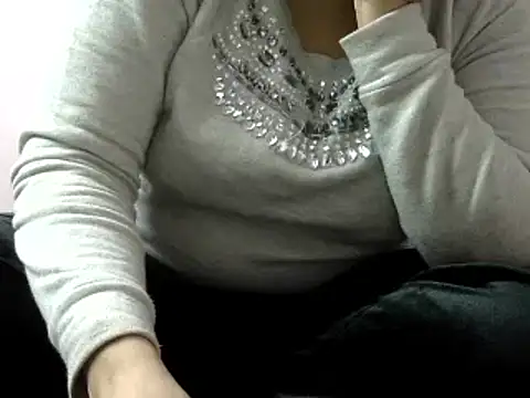 Housewife12 online show from 01-04-25, 05:05