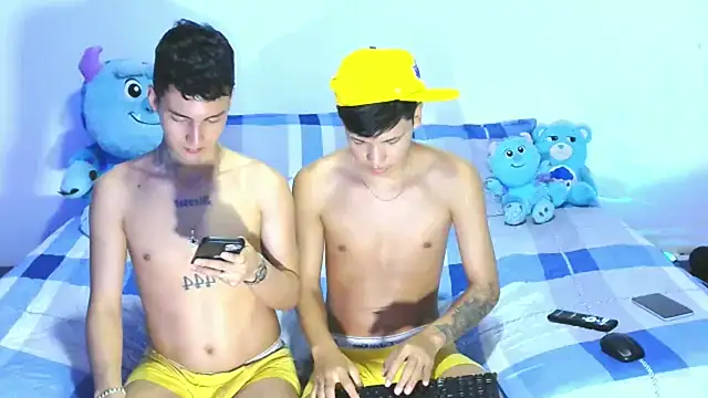 Snapshot of Angel_xxx chatting on 02-25-25, 03:42 Angel xxx online show from 02-25-25, 03:42