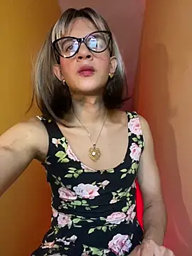 Snapshot of thalia_dyson chatting on 01-03-25, 04:44 thalia dyson online show from 01-03-25, 04:44