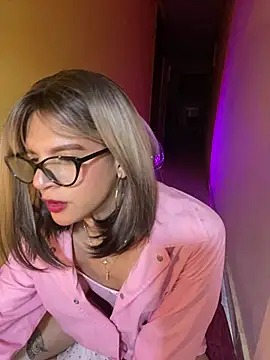 Snapshot of thalia_dyson chatting on 01-04-25, 04:12 thalia dyson online show from 01-04-25, 04:12